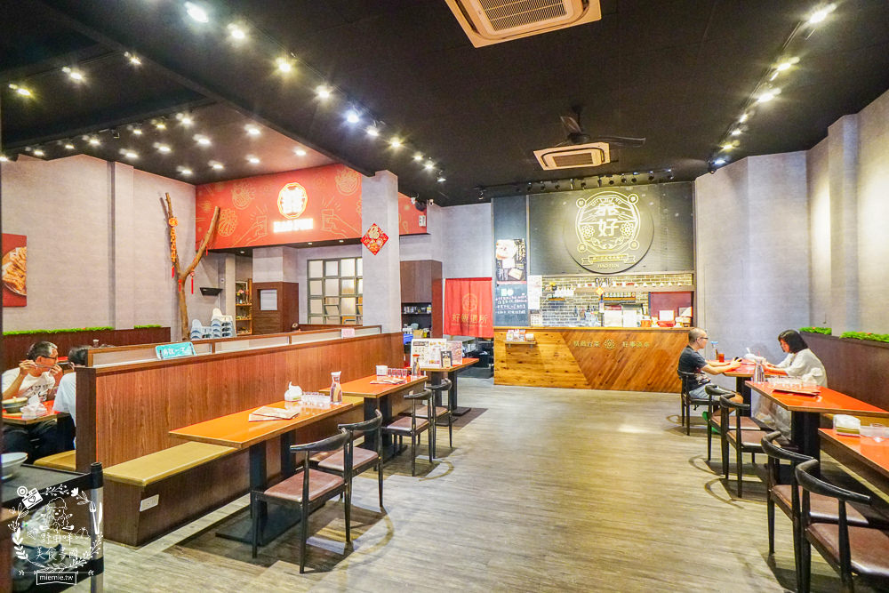 高雄[好飯遇所楠梓店]傳承總舖師30年的辦桌手藝!單身狗居然也能吃辦桌菜?霸氣的戰斧豬湘川麻奶麵銷魂推薦!