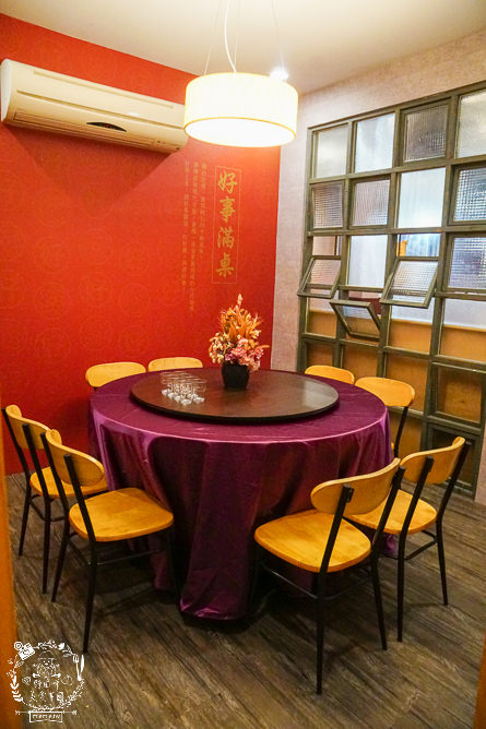 高雄[好飯遇所楠梓店]傳承總舖師30年的辦桌手藝!單身狗居然也能吃辦桌菜?霸氣的戰斧豬湘川麻奶麵銷魂推薦!