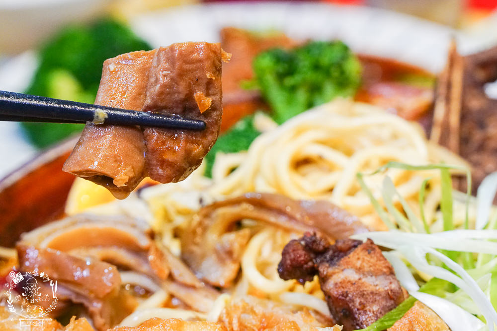 高雄[好飯遇所楠梓店]傳承總舖師30年的辦桌手藝!單身狗居然也能吃辦桌菜?霸氣的戰斧豬湘川麻奶麵銷魂推薦!