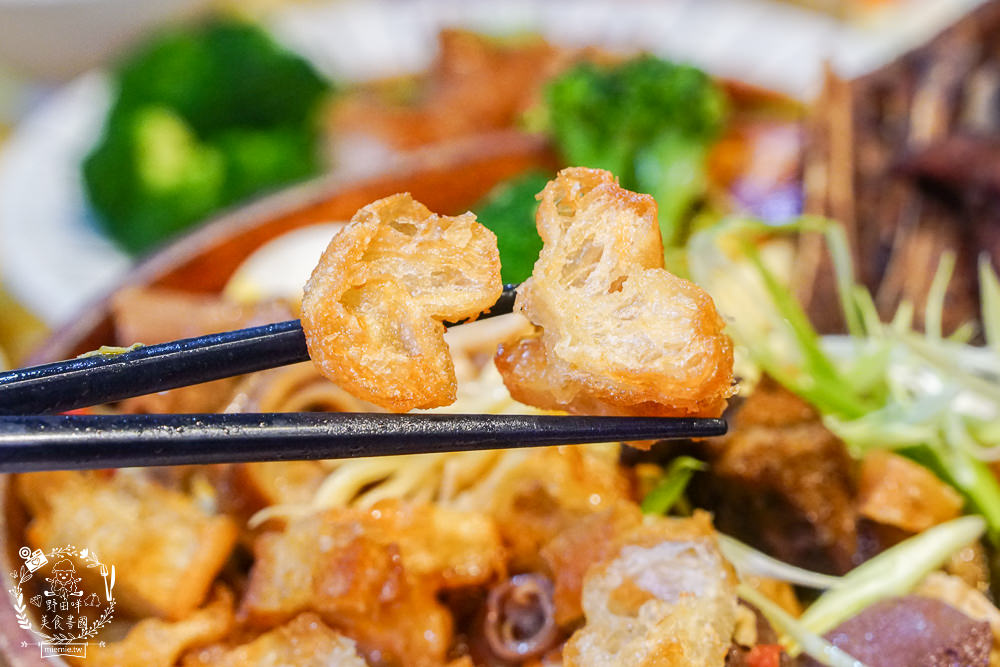 高雄[好飯遇所楠梓店]傳承總舖師30年的辦桌手藝!單身狗居然也能吃辦桌菜?霸氣的戰斧豬湘川麻奶麵銷魂推薦!