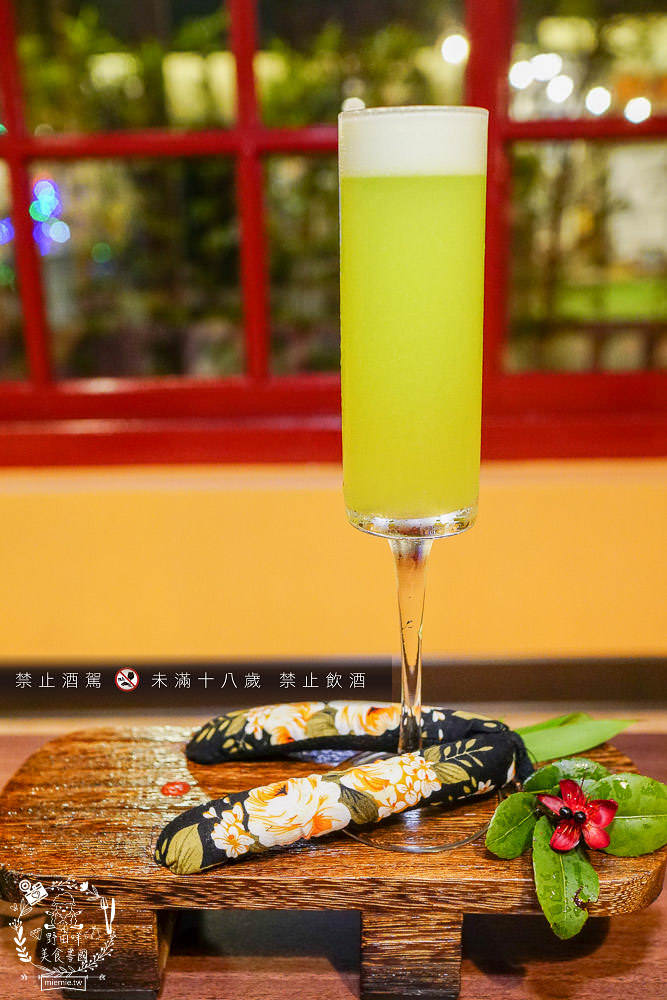 屏東[如煙人文餐酒館]隱藏在勝利星村超好拍的日式居酒屋?彷彿走進華燈初上的拍攝場景?