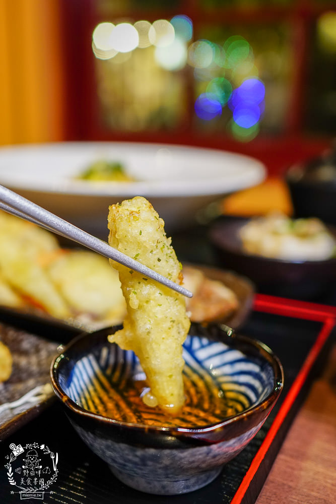 屏東[如煙人文餐酒館]隱藏在勝利星村超好拍的日式居酒屋?彷彿走進華燈初上的拍攝場景?