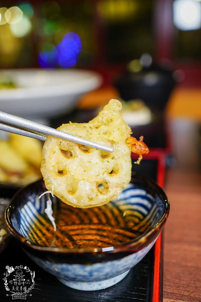 屏東[如煙人文餐酒館]隱藏在勝利星村超好拍的日式居酒屋?彷彿走進華燈初上的拍攝場景?