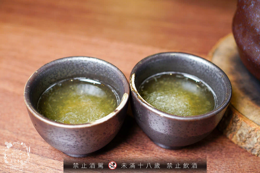 屏東[如煙人文餐酒館]隱藏在勝利星村超好拍的日式居酒屋?彷彿走進華燈初上的拍攝場景?