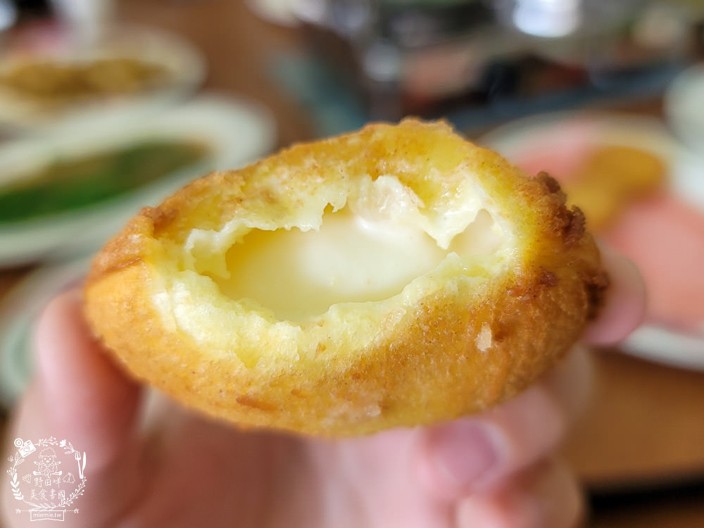 高雄月世界美食|妙香亭土雞城|著名土雞城勝地|泥火山地形相伴