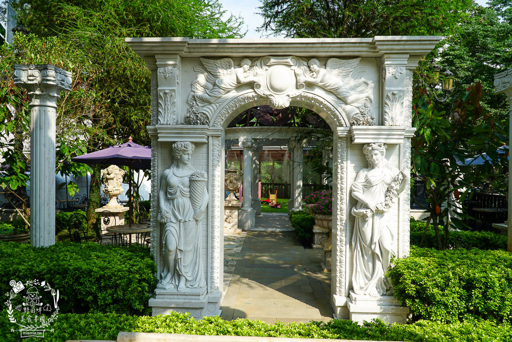 南投景點推薦[妮娜巧克力夢想城堡]超夢幻又好拍的親子景點!還有公主王子的免費服裝可以穿著拍照!