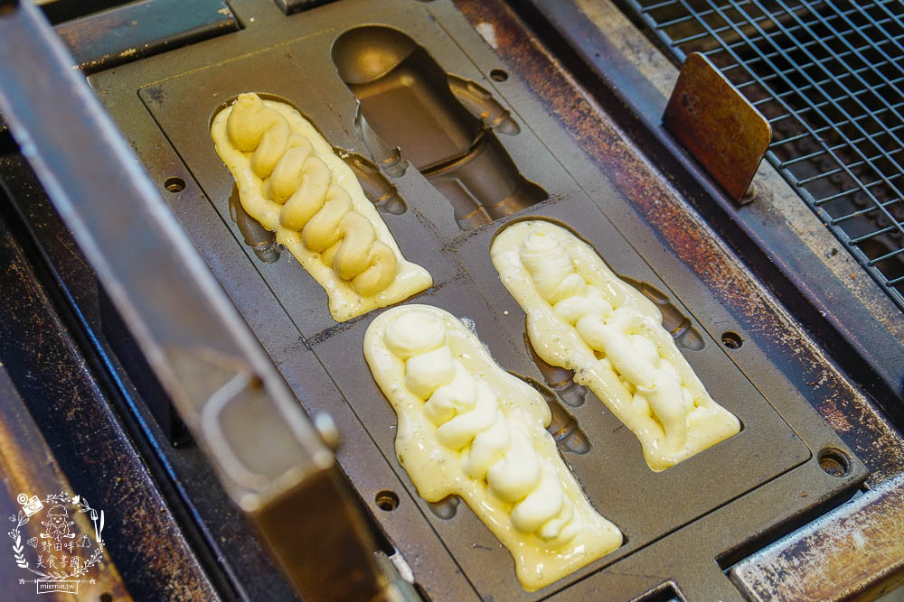 高雄[宇宙人雞蛋燒]造型超可愛又好拍的雞蛋糕!口味繽紛多變化，隱藏版激推!