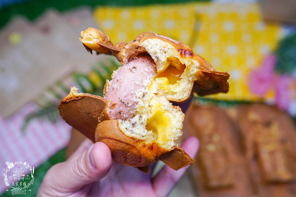 高雄[宇宙人雞蛋燒]造型超可愛又好拍的雞蛋糕!口味繽紛多變化，隱藏版激推!