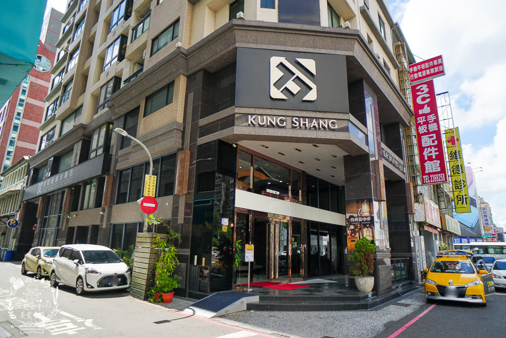 高雄住宿推薦!宮賞藝術大飯店|超酷賽車主題房型+超好玩親子遊樂區 - 第3張圖 高雄住宿推薦!宮賞藝術大飯店|超酷賽車主題房型+超好玩親子遊樂區