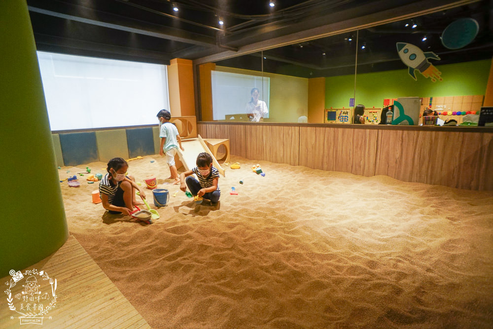 高雄住宿推薦!宮賞藝術大飯店|超酷賽車主題房型+超好玩親子遊樂區 - 第38張圖 高雄住宿推薦!宮賞藝術大飯店|超酷賽車主題房型+超好玩親子遊樂區