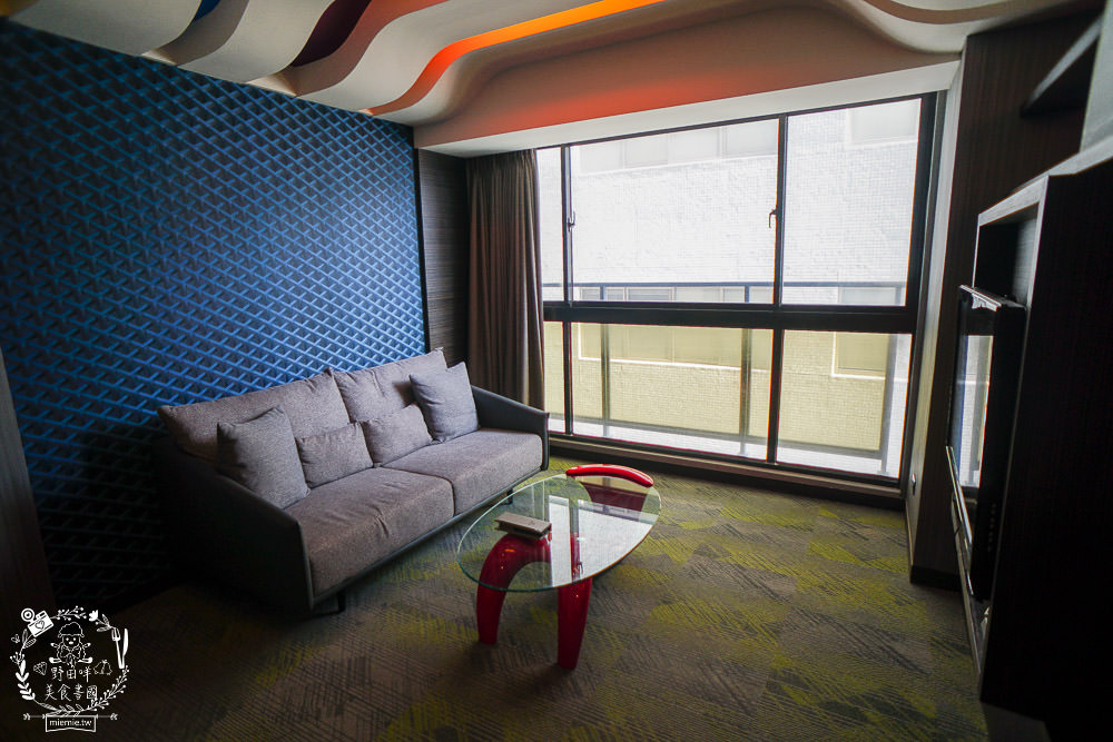 高雄住宿推薦!宮賞藝術大飯店|超酷賽車主題房型+超好玩親子遊樂區 - 第20張圖 高雄住宿推薦!宮賞藝術大飯店|超酷賽車主題房型+超好玩親子遊樂區