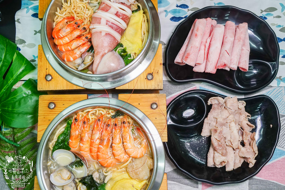 家遇鮮海鮮鍋燒專賣武廟店|東港直送的海鮮多到蓋住麵了?加99元就能吃到螃蟹?白蝦肉片免費送? - 第17張圖 家遇鮮海鮮鍋燒專賣武廟店|東港直送的海鮮多到蓋住麵了?加99元就能吃到螃蟹?白蝦肉片免費送?