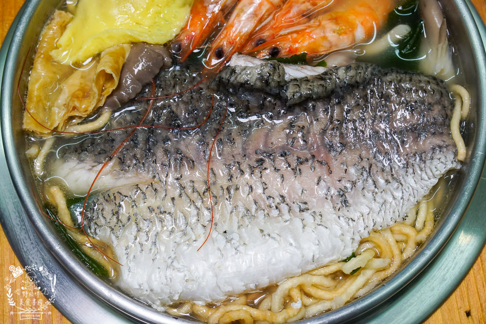 家遇鮮海鮮鍋燒專賣武廟店|東港直送的海鮮多到蓋住麵了?加99元就能吃到螃蟹?白蝦肉片免費送? - 第36張圖 家遇鮮海鮮鍋燒專賣武廟店|東港直送的海鮮多到蓋住麵了?加99元就能吃到螃蟹?白蝦肉片免費送?
