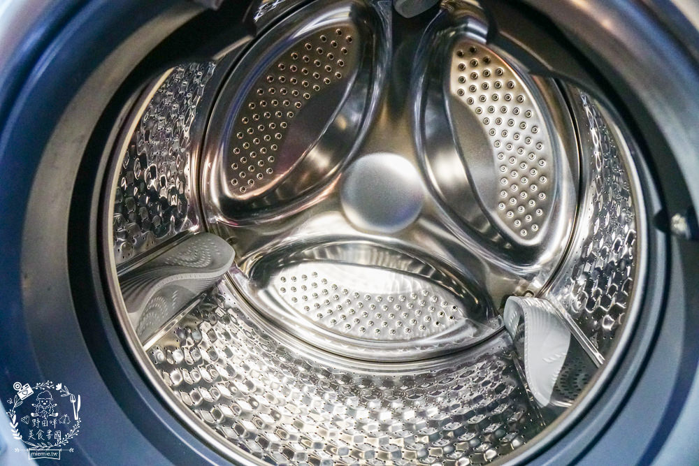 滾筒洗衣機推薦!富及第10KG 蒸抗敏變頻滾筒洗脫烘洗衣機開箱!高溫煮洗+金級省水的變頻洗脫烘洗衣機!