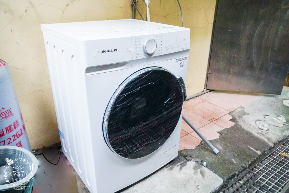 滾筒洗衣機推薦!富及第10KG 蒸抗敏變頻滾筒洗脫烘洗衣機開箱!高溫煮洗+金級省水的變頻洗脫烘洗衣機!