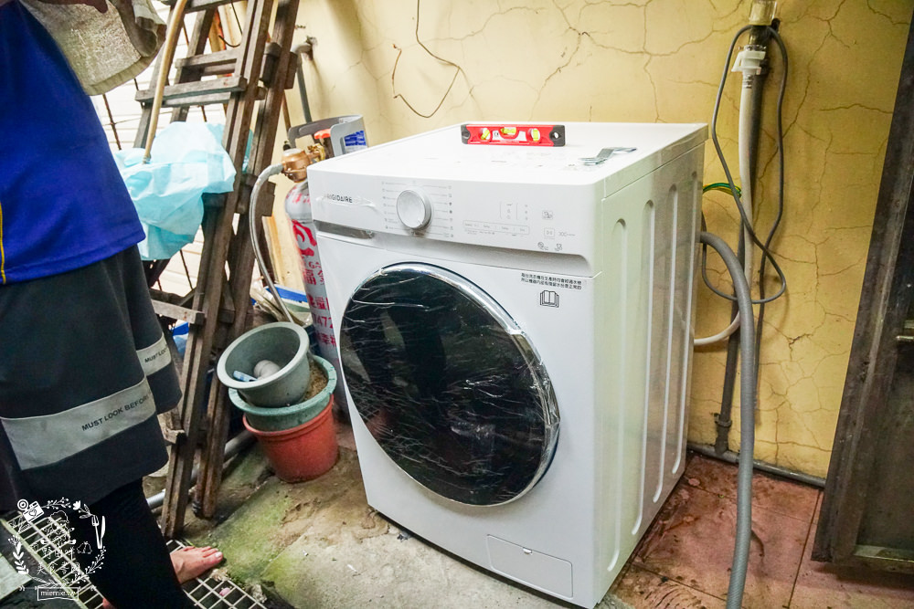 滾筒洗衣機推薦!富及第10KG 蒸抗敏變頻滾筒洗脫烘洗衣機開箱!高溫煮洗+金級省水的變頻洗脫烘洗衣機!