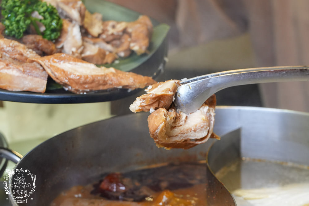 花蓮火鍋推薦[將門來點辣麻辣鍋專門店]超特別的台灣牛胸肉與花蓮限定的黑潮曼波魚片人氣必點!