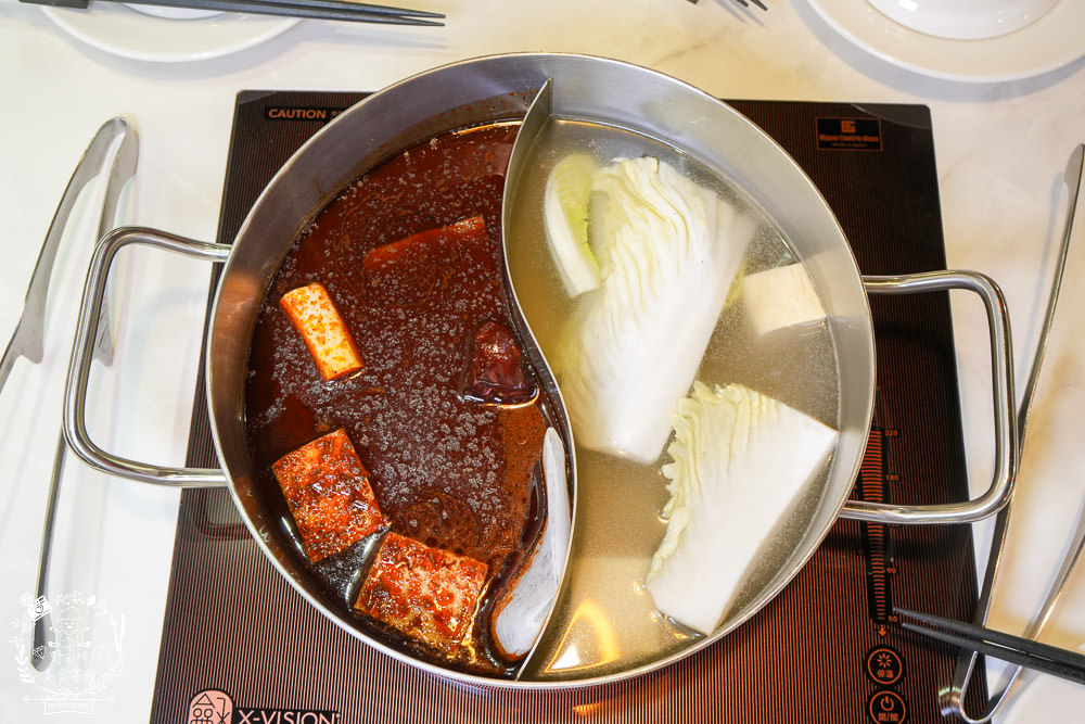 花蓮火鍋推薦[將門來點辣麻辣鍋專門店]超特別的台灣牛胸肉與花蓮限定的黑潮曼波魚片人氣必點!