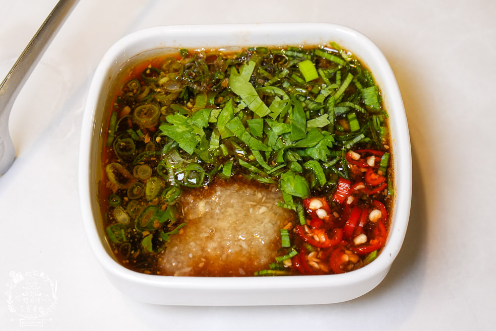 花蓮火鍋推薦[將門來點辣麻辣鍋專門店]超特別的台灣牛胸肉與花蓮限定的黑潮曼波魚片人氣必點!