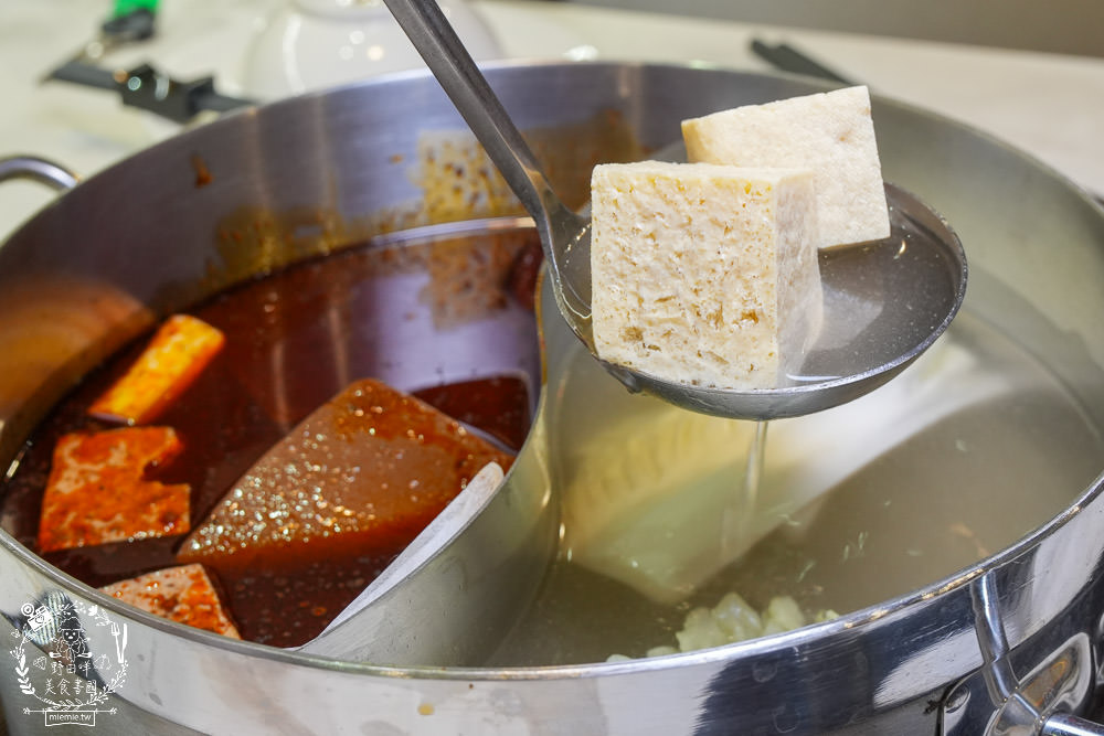 花蓮火鍋推薦[將門來點辣麻辣鍋專門店]超特別的台灣牛胸肉與花蓮限定的黑潮曼波魚片人氣必點!