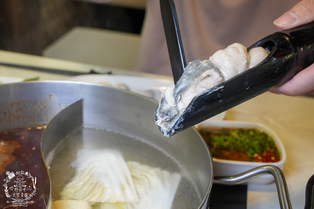 花蓮火鍋推薦[將門來點辣麻辣鍋專門店]超特別的台灣牛胸肉與花蓮限定的黑潮曼波魚片人氣必點!