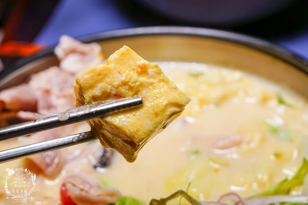 高雄[小二春福氣鍋]鼎中路平價鍋物!晚上常常大爆滿|火鍋料超豐富