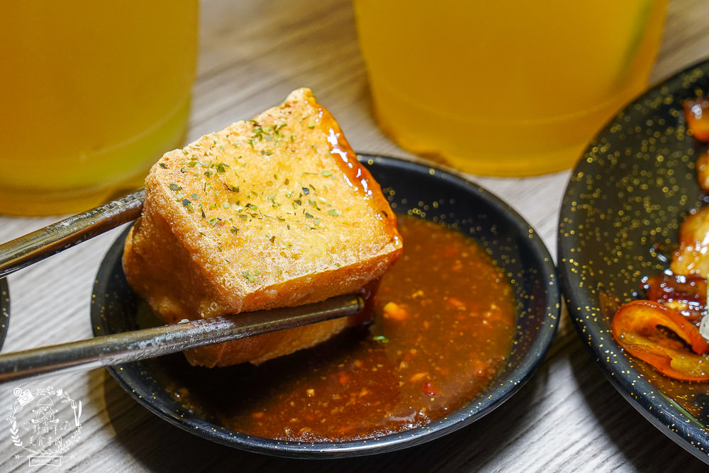 高雄[小二春福氣鍋]鼎中路平價鍋物!晚上常常大爆滿|火鍋料超豐富