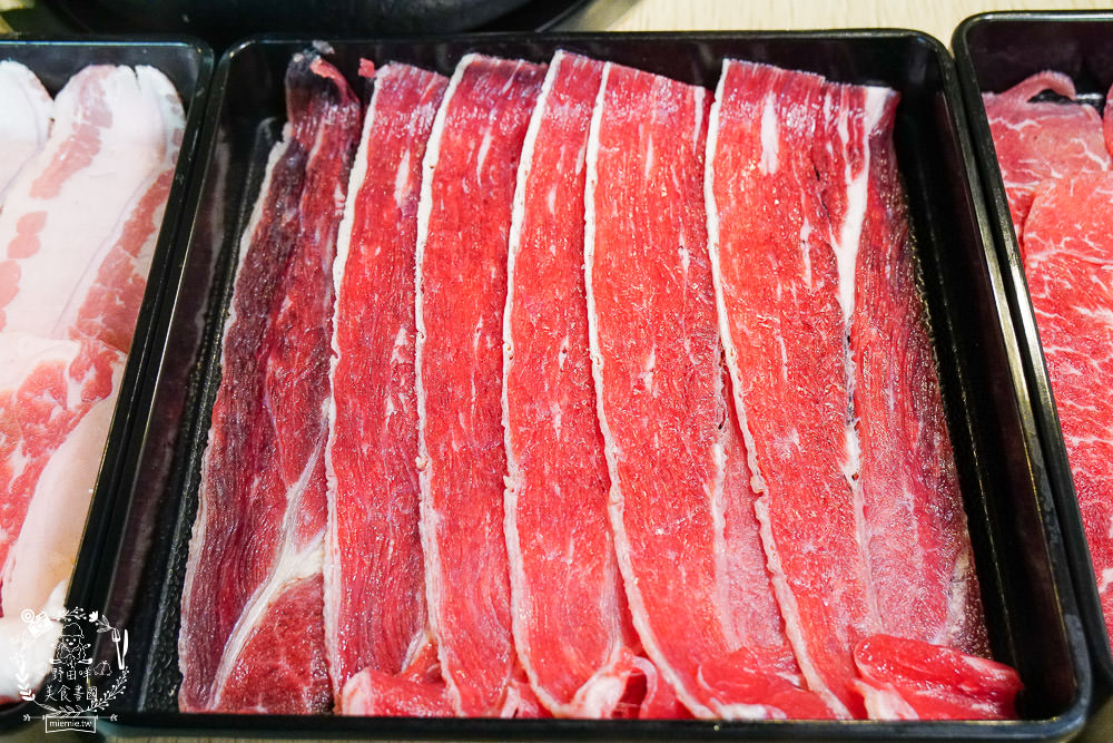 高雄[小林食堂吃到飽]7種原塊現切肉品最低399元吃到飽!還無服務費?!5種湯頭任君挑選
