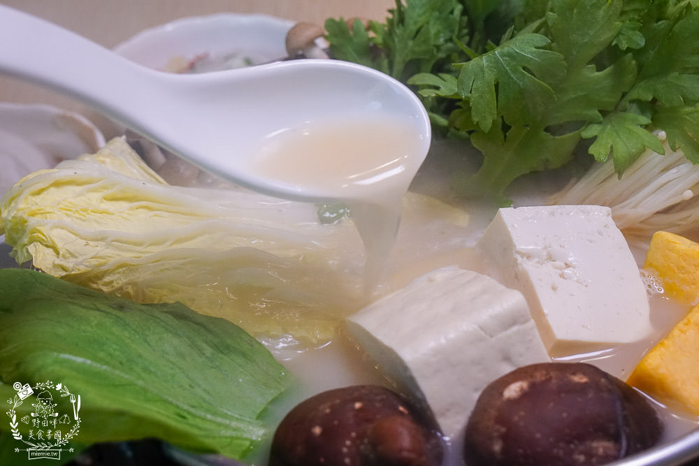 高雄[小林食堂吃到飽]7種原塊現切肉品最低399元吃到飽!還無服務費?!5種湯頭任君挑選