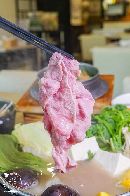 高雄[小林食堂吃到飽]7種原塊現切肉品最低399元吃到飽!還無服務費?!5種湯頭任君挑選