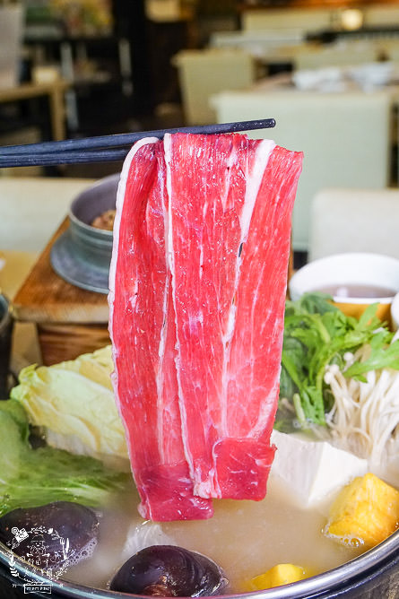 高雄[小林食堂吃到飽]7種原塊現切肉品最低399元吃到飽!還無服務費?!5種湯頭任君挑選