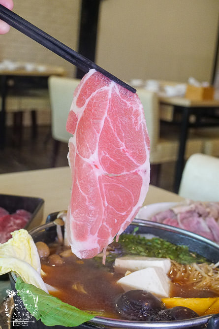 高雄[小林食堂吃到飽]7種原塊現切肉品最低399元吃到飽!還無服務費?!5種湯頭任君挑選