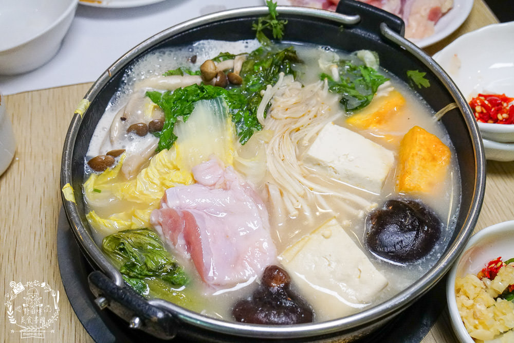 高雄[小林食堂吃到飽]7種原塊現切肉品最低399元吃到飽!還無服務費?!5種湯頭任君挑選