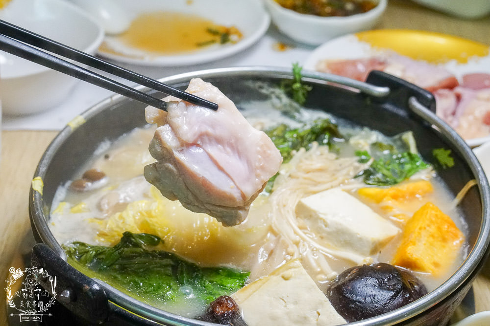 高雄[小林食堂吃到飽]7種原塊現切肉品最低399元吃到飽!還無服務費?!5種湯頭任君挑選