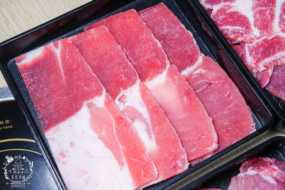 高雄[小林食堂燒肉吃到飽]美國Choice原塊肉現切爽爽吃到飽!升級還有爆厚實鮭魚生魚片吃到飽!