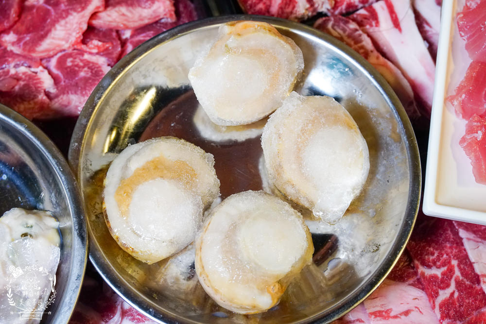 高雄[小林食堂燒肉吃到飽]美國Choice原塊肉現切爽爽吃到飽!升級還有爆厚實鮭魚生魚片吃到飽!