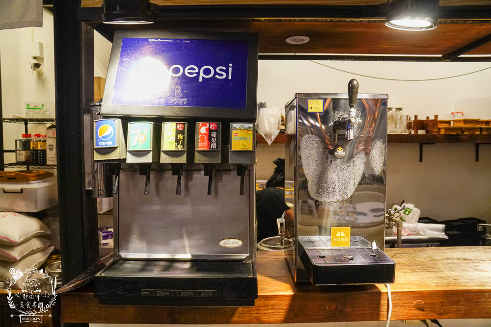 高雄[小林食堂燒肉吃到飽]美國Choice原塊肉現切爽爽吃到飽!升級還有爆厚實鮭魚生魚片吃到飽!