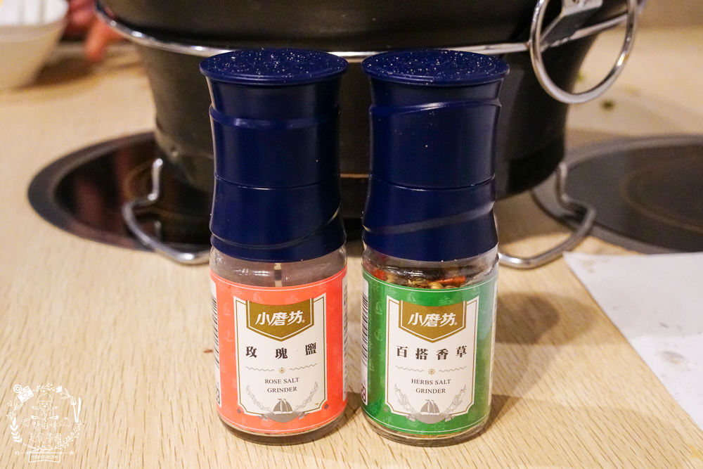 高雄[小林食堂燒肉吃到飽]美國Choice原塊肉現切爽爽吃到飽!升級還有爆厚實鮭魚生魚片吃到飽!