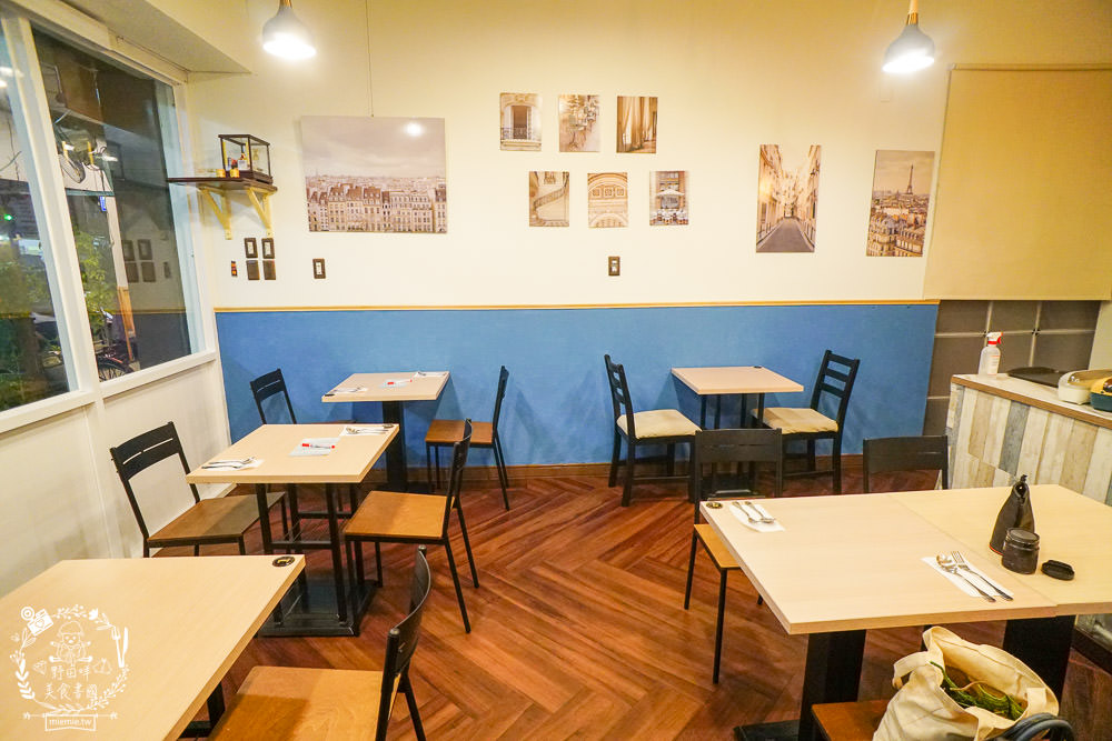 高雄[小歐圓餐館]隱藏在苓雅市場附近的平價美食!手作草莓生吐司太夢幻療癒了!