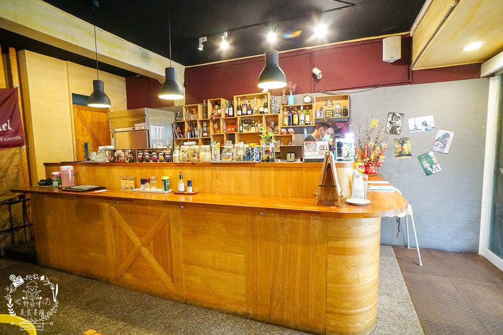 高雄[小義樓]居然有超獨特義大利拉麵?照燒醬香味大噴發?隱藏料理激推!