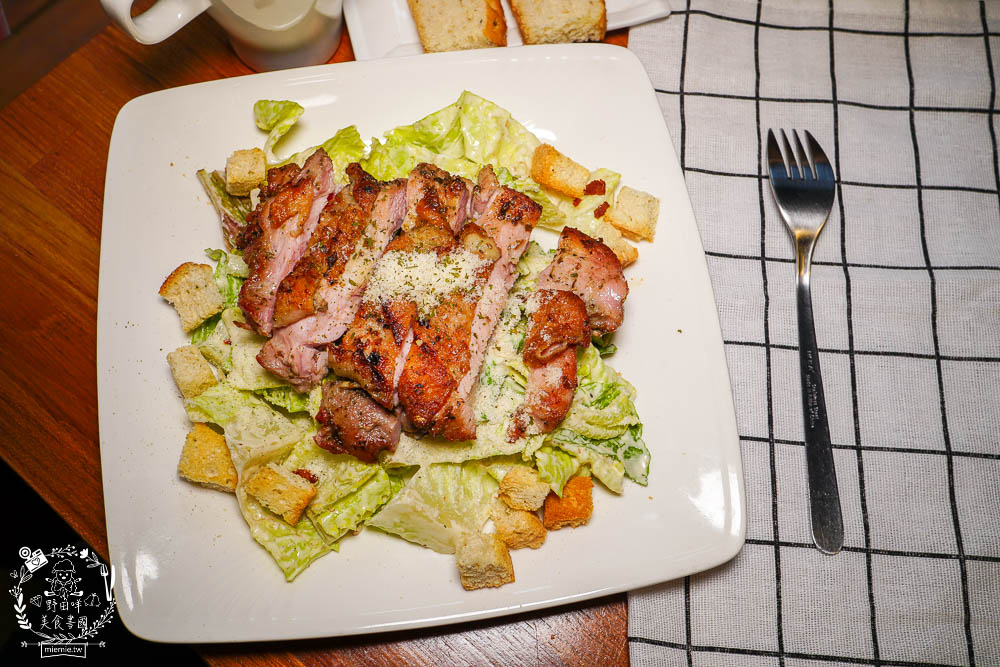 高雄[小義樓]居然有超獨特義大利拉麵?照燒醬香味大噴發?隱藏料理激推!