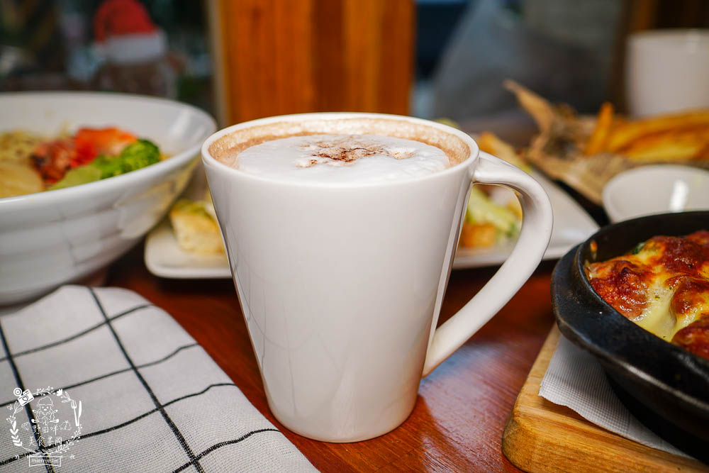 高雄[小義樓]居然有超獨特義大利拉麵?照燒醬香味大噴發?隱藏料理激推!