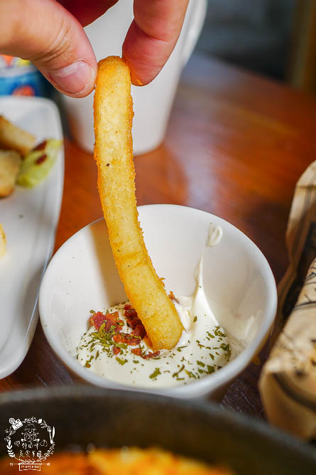 高雄[小義樓]居然有超獨特義大利拉麵?照燒醬香味大噴發?隱藏料理激推!