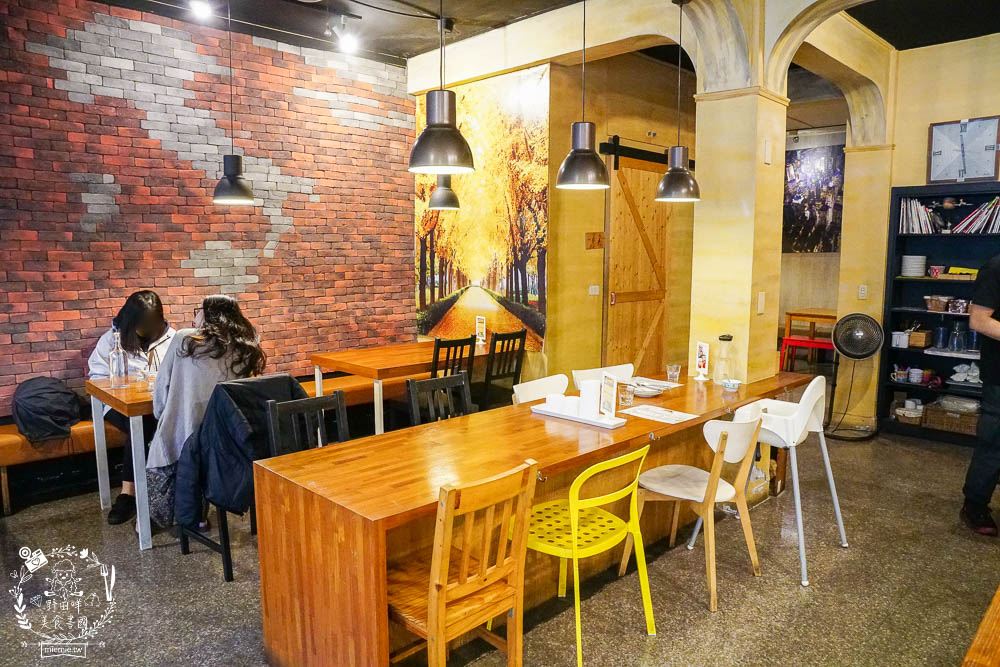 高雄[小義樓]居然有超獨特義大利拉麵?照燒醬香味大噴發?隱藏料理激推!