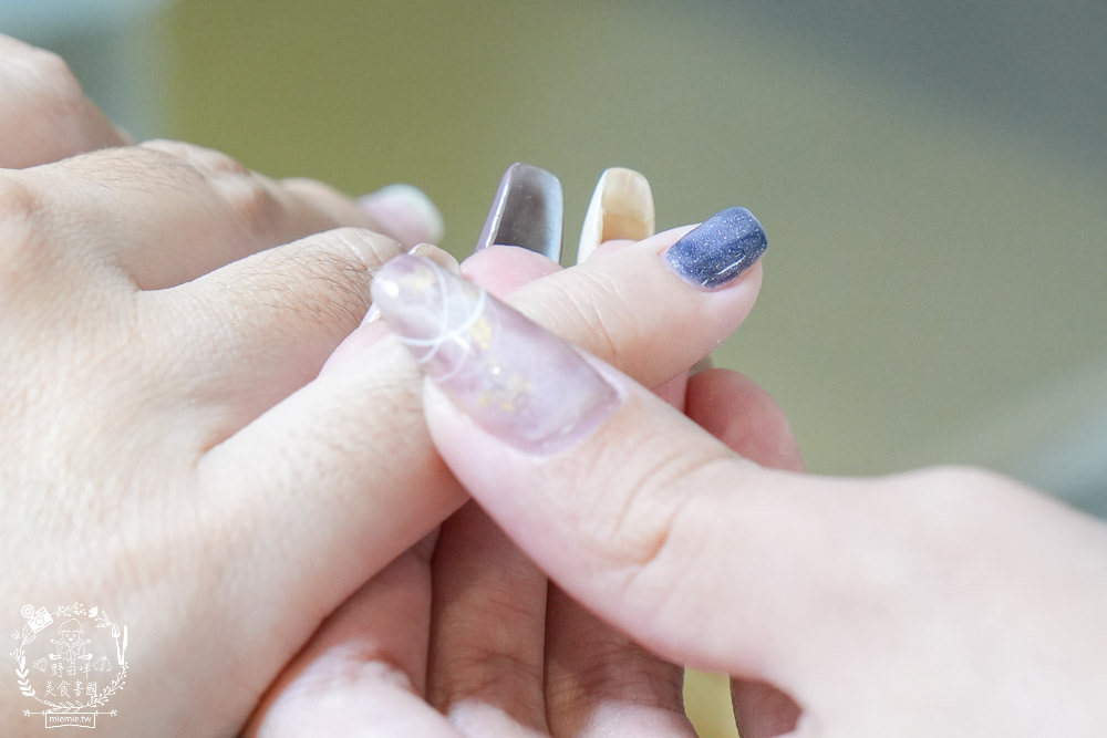 高雄美睫美甲推薦!尤曼美學!超閃耀的貓眼星河藍！還有讓雙眼更靈動的人魚美睫