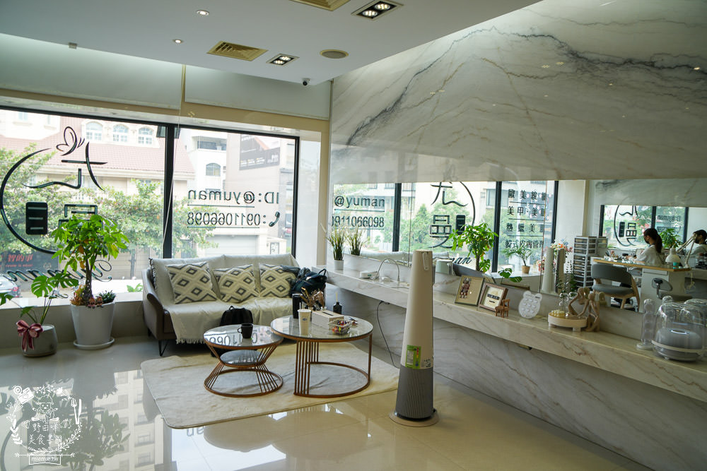 高雄美睫美甲推薦!尤曼美學!超閃耀的貓眼星河藍！還有讓雙眼更靈動的人魚美睫