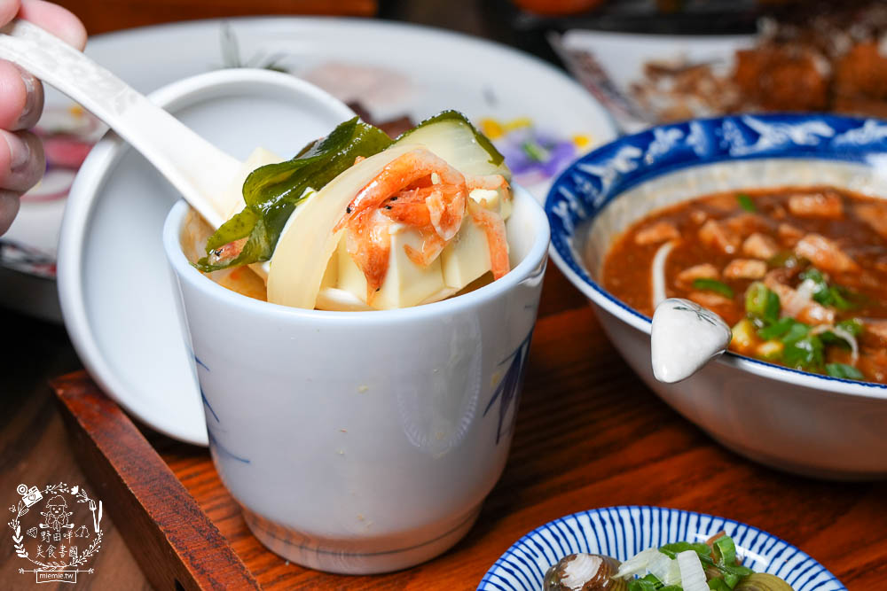 崑崙客棧|高雄隱藏版的古香古色人文餐酒館!居然推出幽靈聯名的大腸包小腸?! - 第24張圖 崑崙客棧|高雄隱藏版的古香古色人文餐酒館!居然推出幽靈聯名的大腸包小腸?!