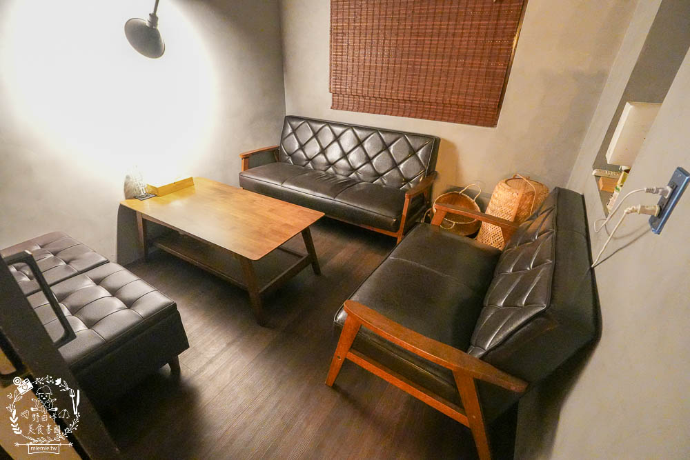 崑崙客棧|高雄隱藏版的古香古色人文餐酒館!居然推出幽靈聯名的大腸包小腸?! - 第11張圖 崑崙客棧|高雄隱藏版的古香古色人文餐酒館!居然推出幽靈聯名的大腸包小腸?!