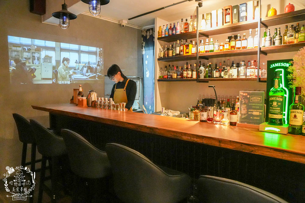 崑崙客棧|高雄隱藏版的古香古色人文餐酒館!居然推出幽靈聯名的大腸包小腸?! - 第7張圖 崑崙客棧|高雄隱藏版的古香古色人文餐酒館!居然推出幽靈聯名的大腸包小腸?!