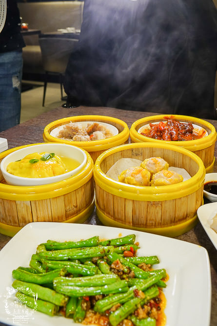 左營新光三越新開幕 好正點2.0 港式飲茶 澡盆燒賣 紅米干貝腸粉 星洲肉骨茶 ㄧ律只要49元？！